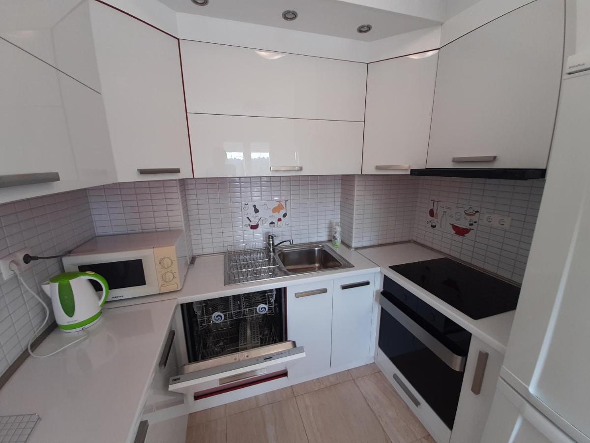 Apartman U Centru Makarske Макарска Экстерьер фото